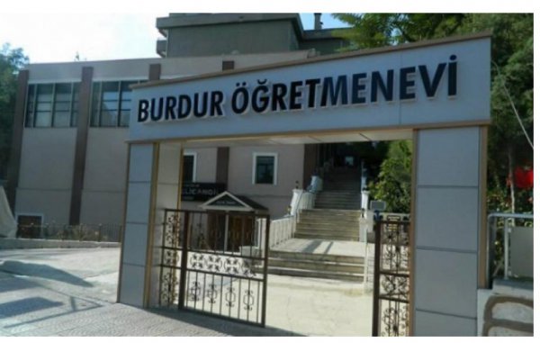 BURDUR ÖĞRETMENEVİNDE YEMEK ZAMMINA TEPKİ