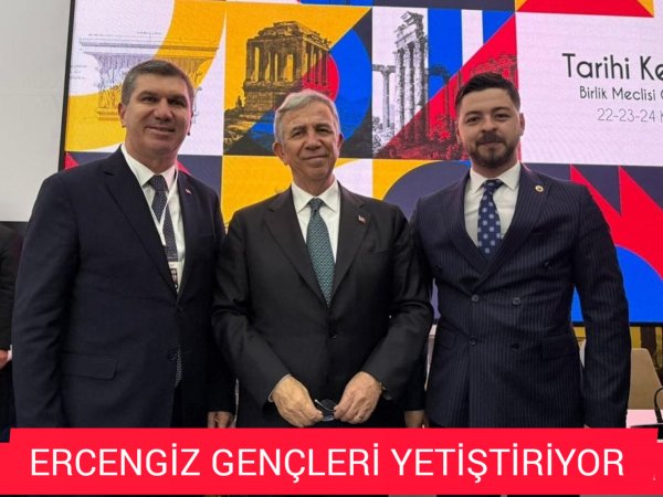 MANSUR YAVAŞ İLE POZ VERDİLER